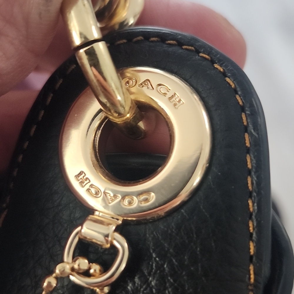 Coach Kleo Shoulder Bag 17 Limited Edition NYC Patches - Picture 13 of 16